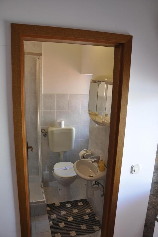 Rooms Svalina (Adults Only) Grožnjan Exteriér fotografie